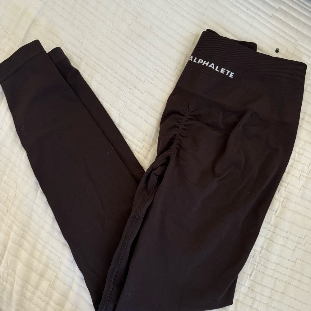 Alphalete leggings in mocha brown color, size medium